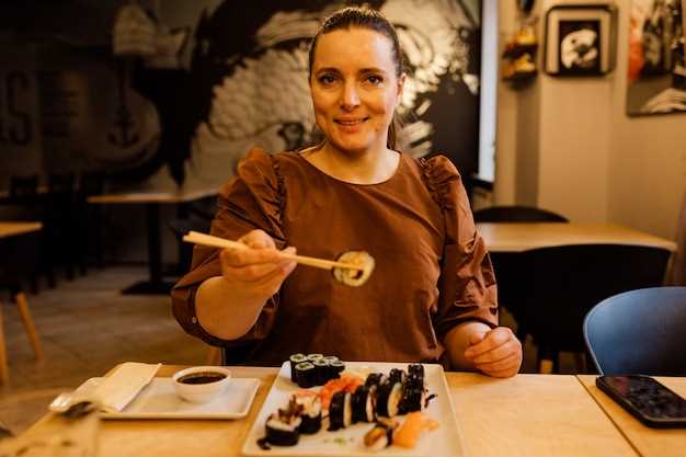 Разнообразие видов суши и роллов в японской кухне