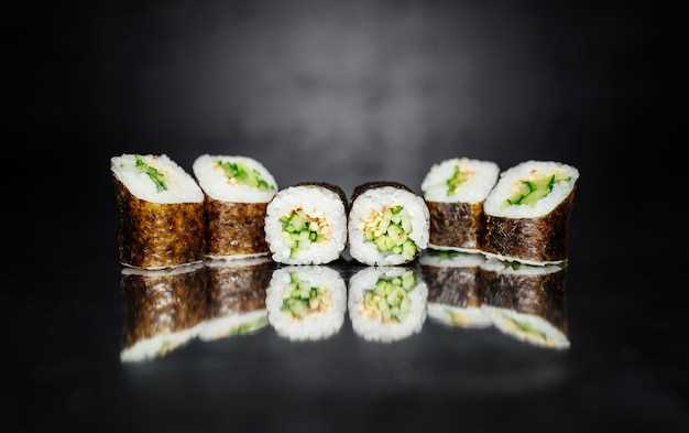 Вегетарианские суши и роллы: основные ингредиенты, техники и рецепты