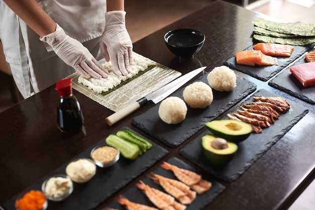 Главное правило японской кухни - использовать свежие и качественные продукты. Классические японские блюда, такие как суши, сашими, рамен и терияки, базируются на использовании свежей рыбы, морепродуктов, овощей и риса. Однако, не переживайте, если вы не можете найти все ингредиенты в вашем местном супермаркете - многие из них можно заменить аналогами или приготовить с использованием доступных продуктов.